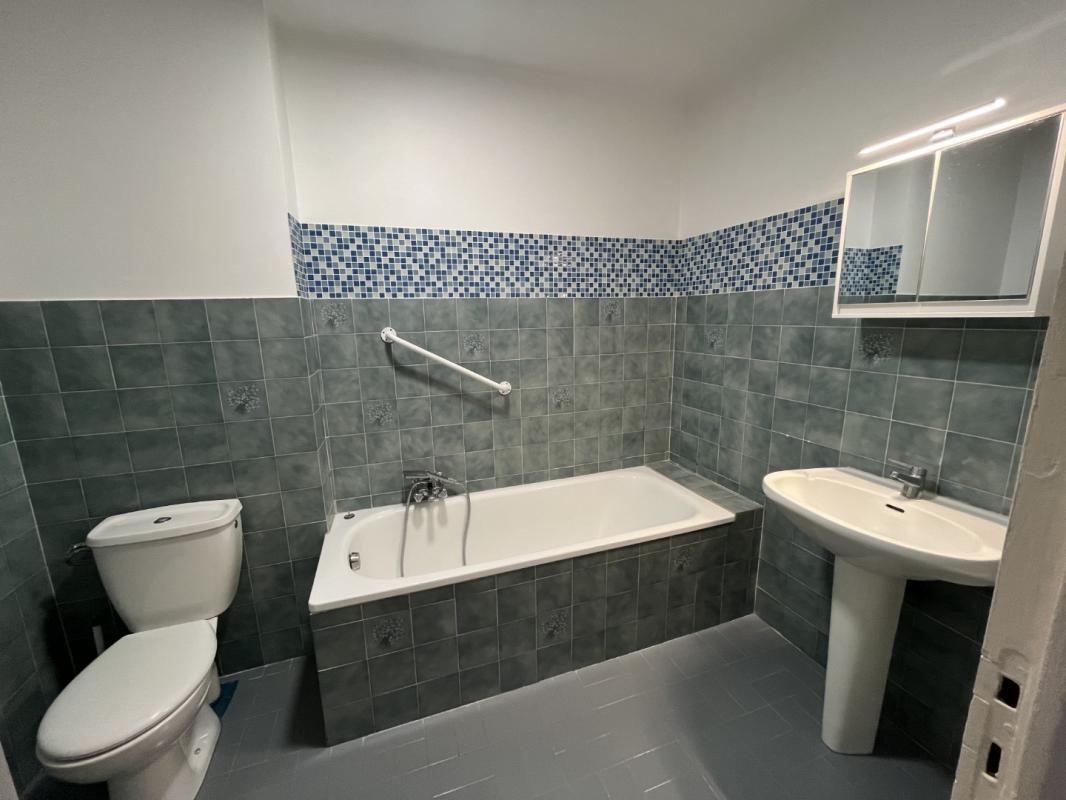 F2 RCE PARC AZUR LE PINGOUIN C1 AVENUE MARECHAL JUIN AJACCIO