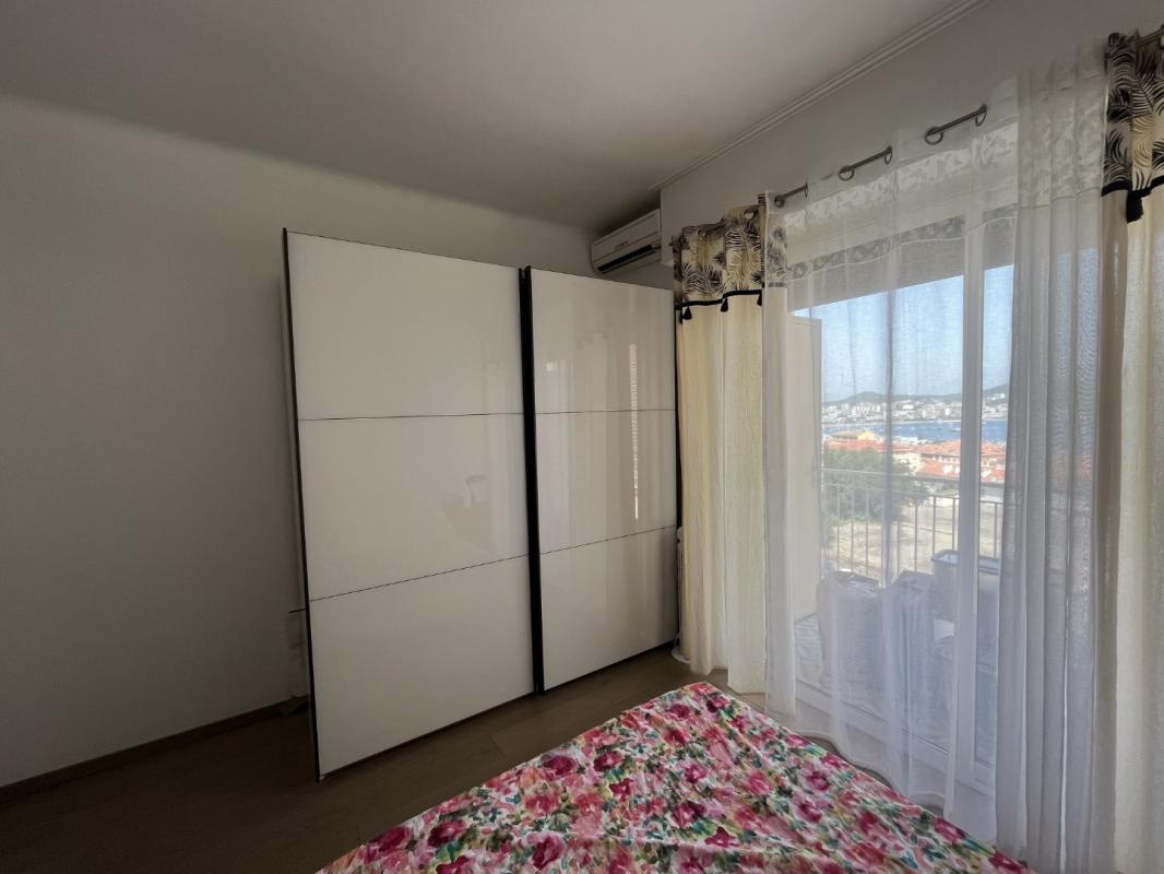 F2 MEUBLE PARC SAN LAZARO ILE DE BEAUTE AJACCIO