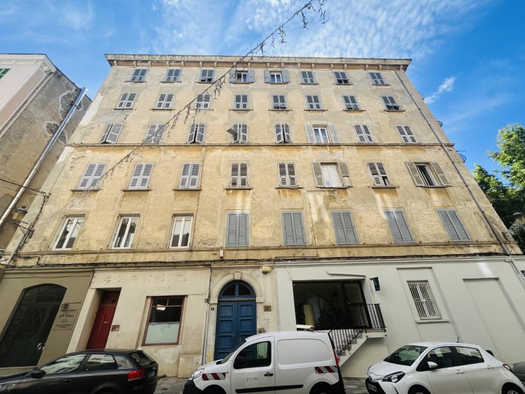 Location divers à Bastia