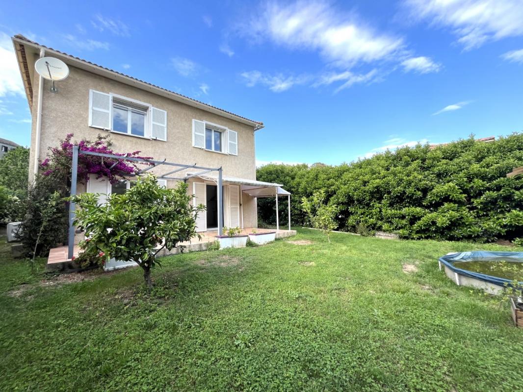 Maison 3 pièces avec jardin et garage