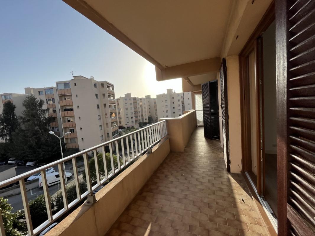 F4 RESIDENCE LA PINEDE BT B MONTHABOR  PIETRALBA AJACCIO