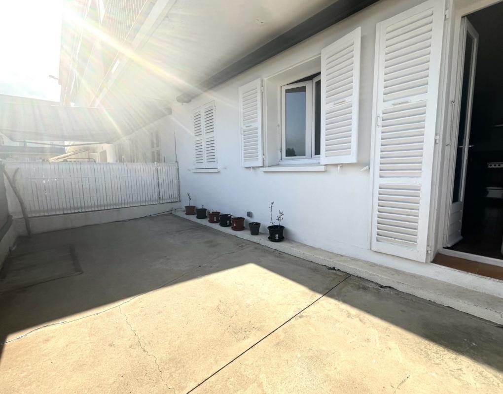 Appartement 4 pièces rdc avec terrasse