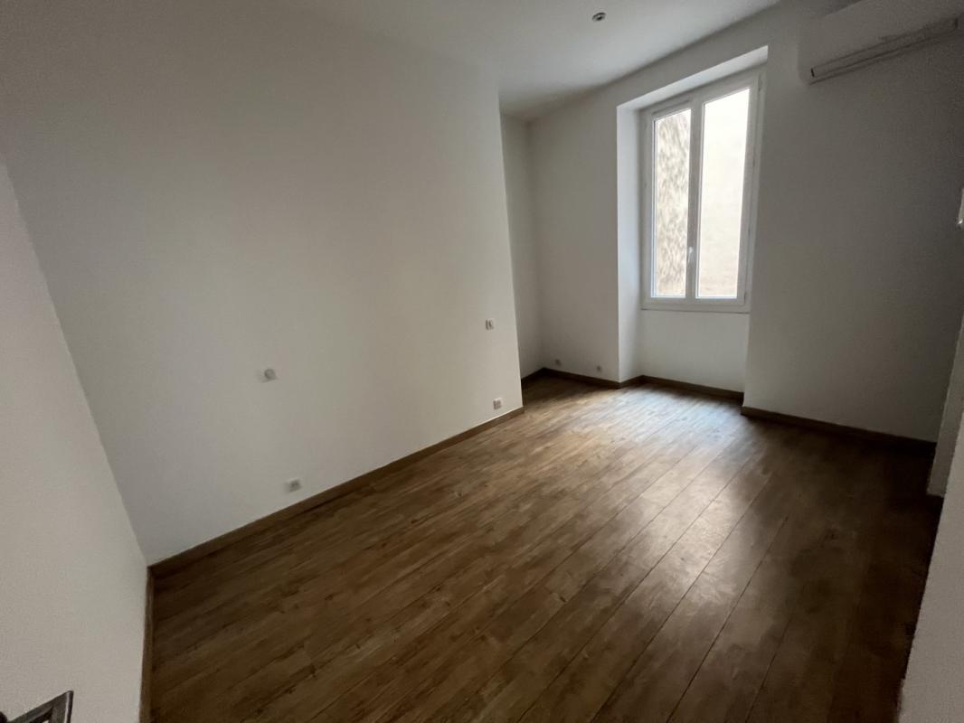 F3 5 BOULEVARD SAMPIERO AJACCIO