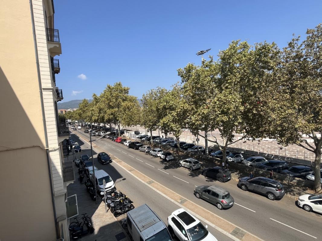 F3 5 BOULEVARD SAMPIERO AJACCIO
