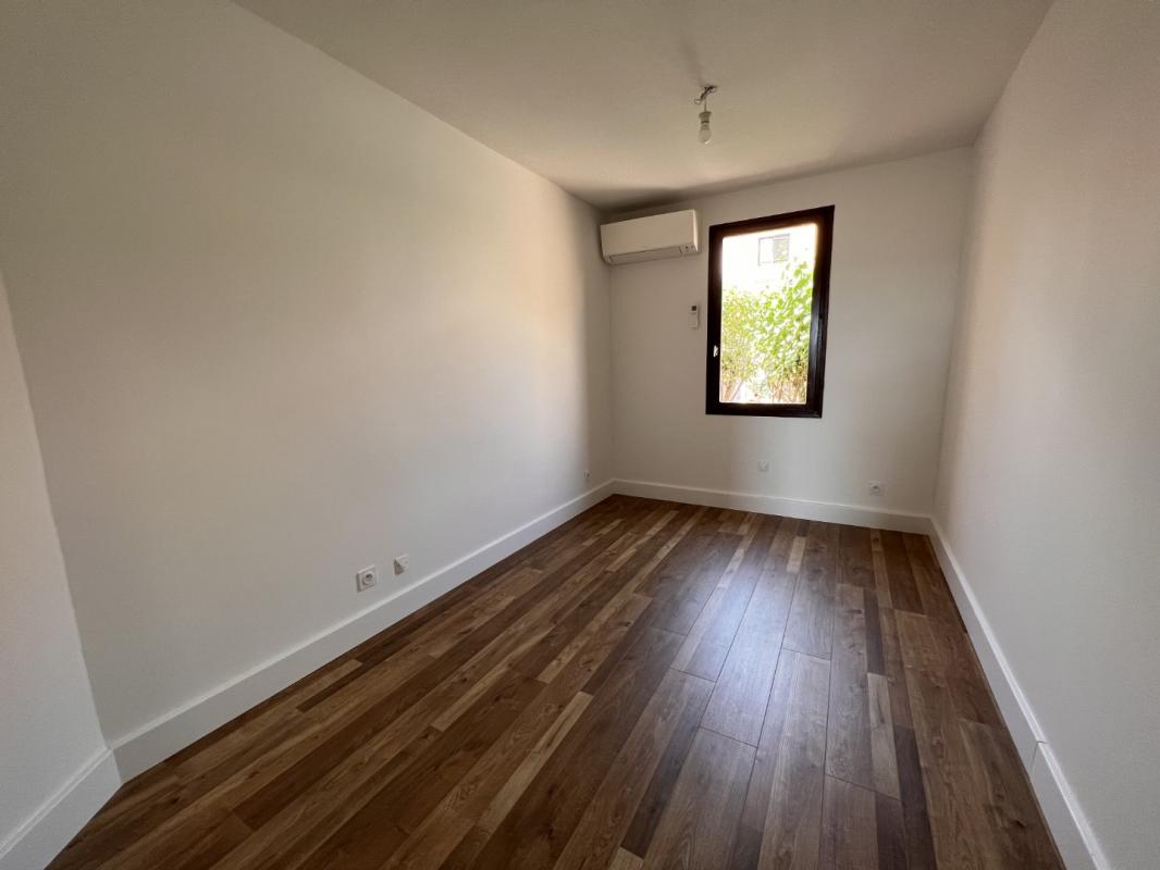 VILLA F4 EFFRICO SARROLA CARCOPINO