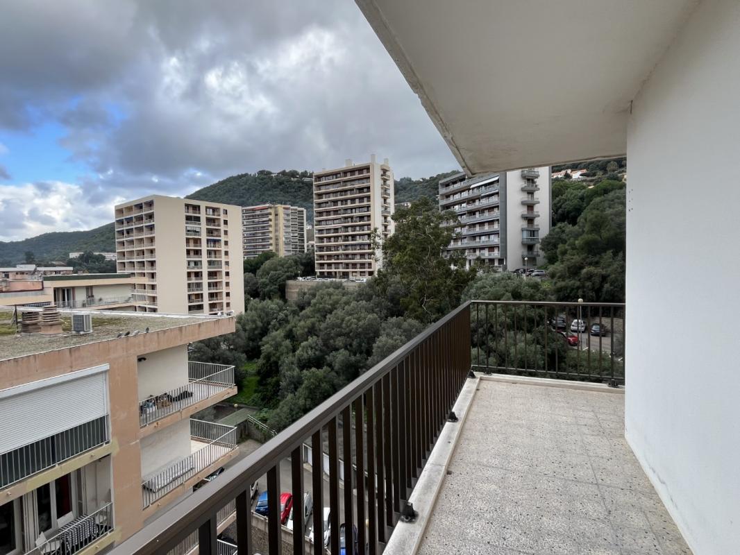 F2 LES ALOES QUARTIER BALESTRINO AJACCIO