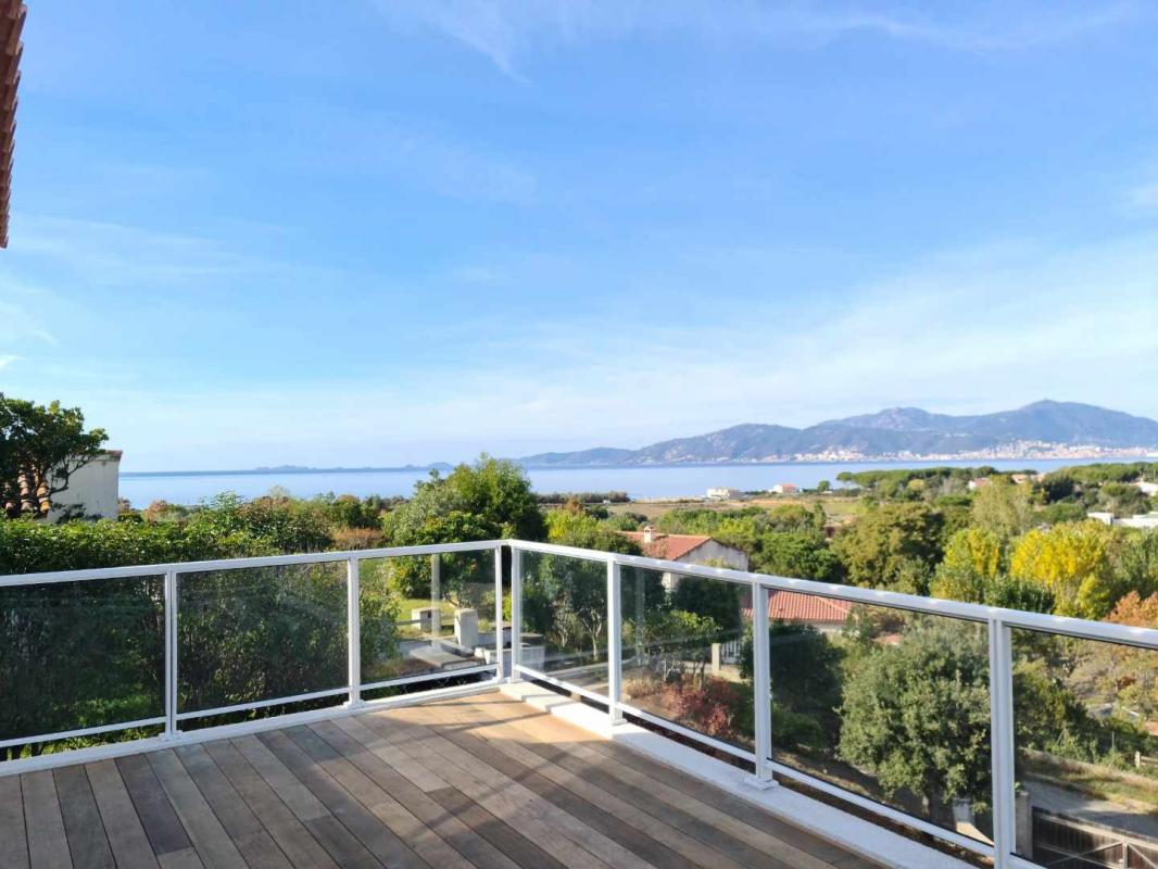 VILLA F4 RCE PETINELLO