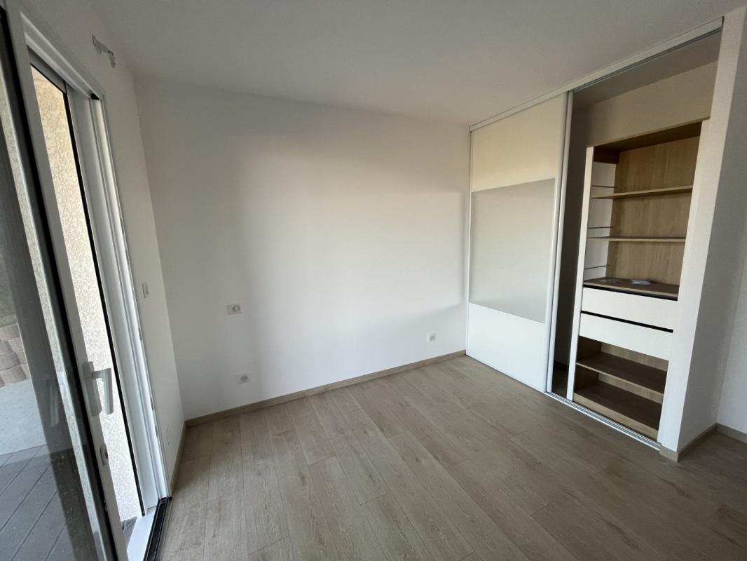VILLA F4 RCE PETINELLO