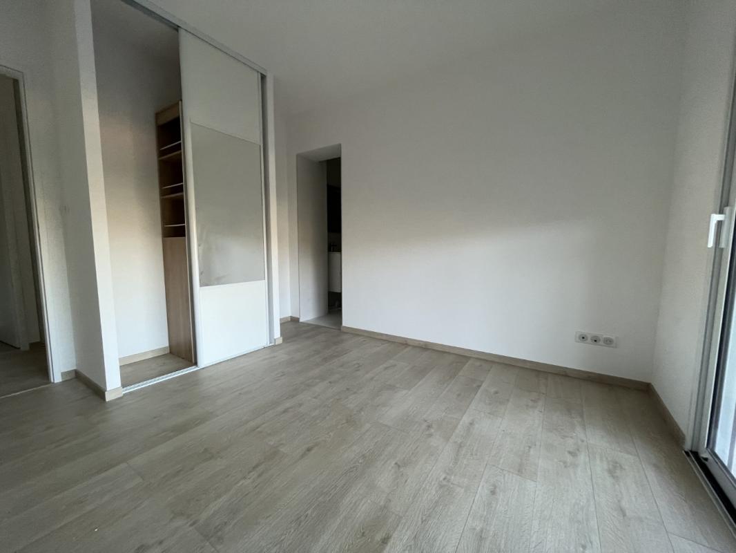 VILLA F4 RCE PETINELLO