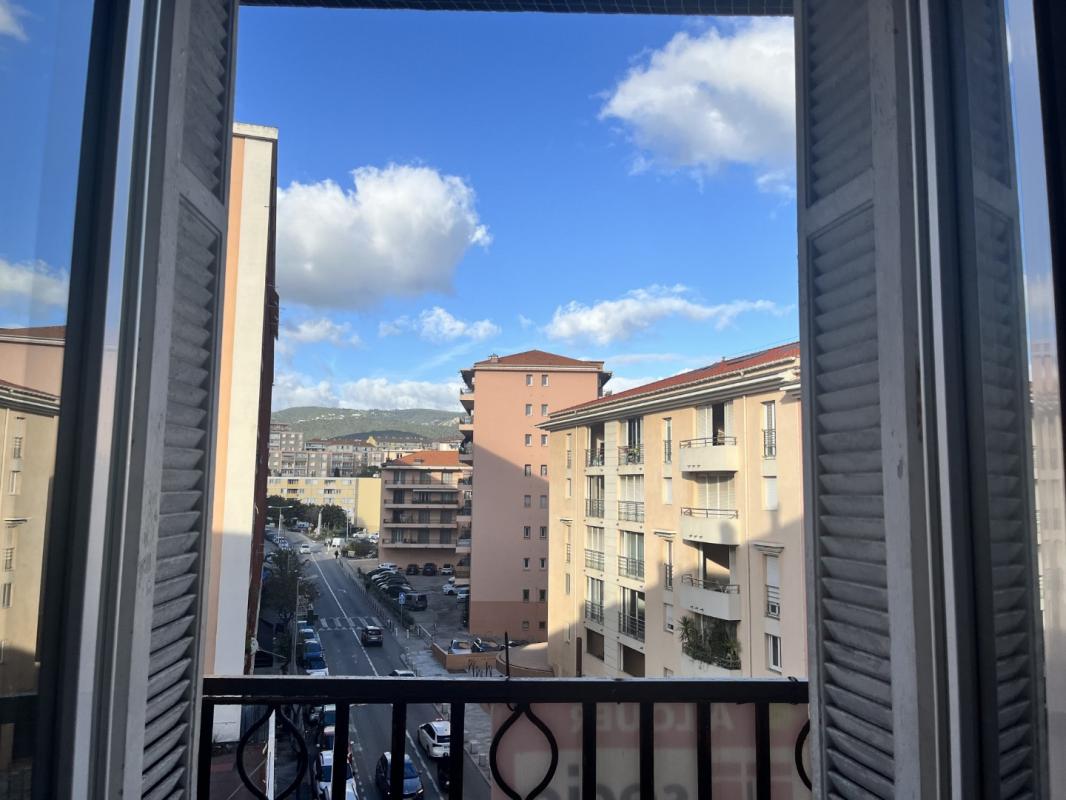 F3 7 RUE DEL PELLEGRINO AJACCIO