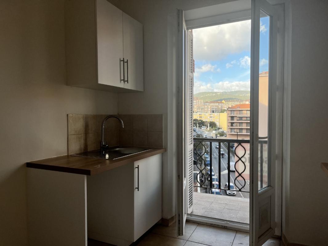 F3 7 RUE DEL PELLEGRINO AJACCIO