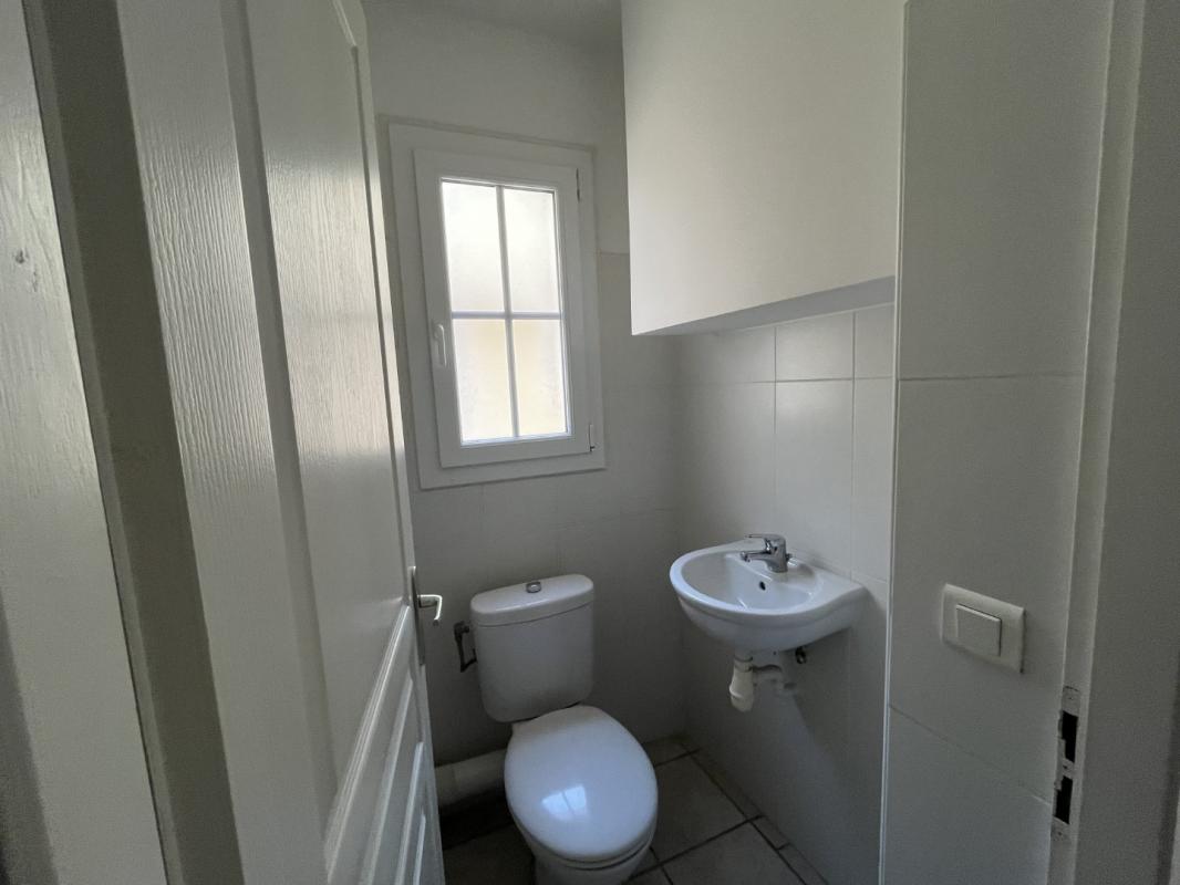 F2 7 RUE DES BUCHERONS  AJACCIO