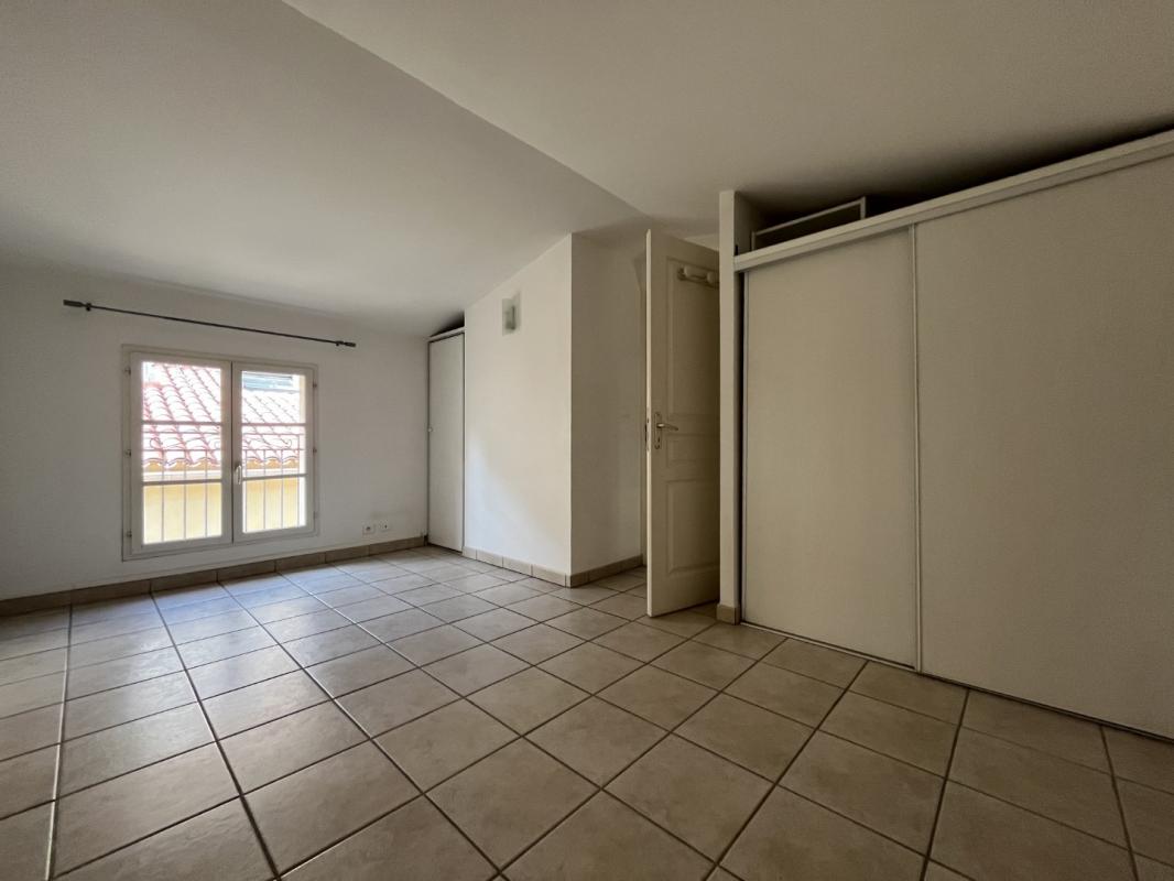 F2 7 RUE DES BUCHERONS  AJACCIO