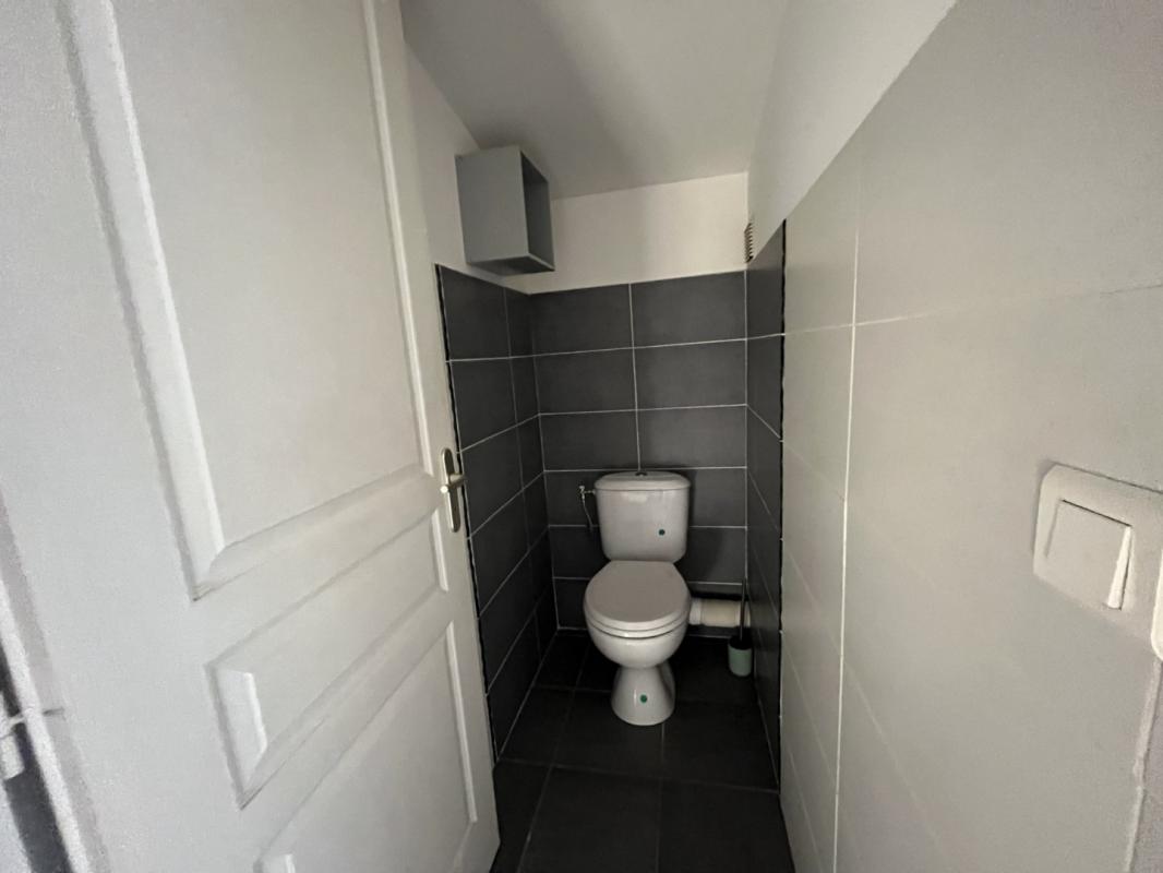 F2 7 RUE DES BUCHERONS  AJACCIO