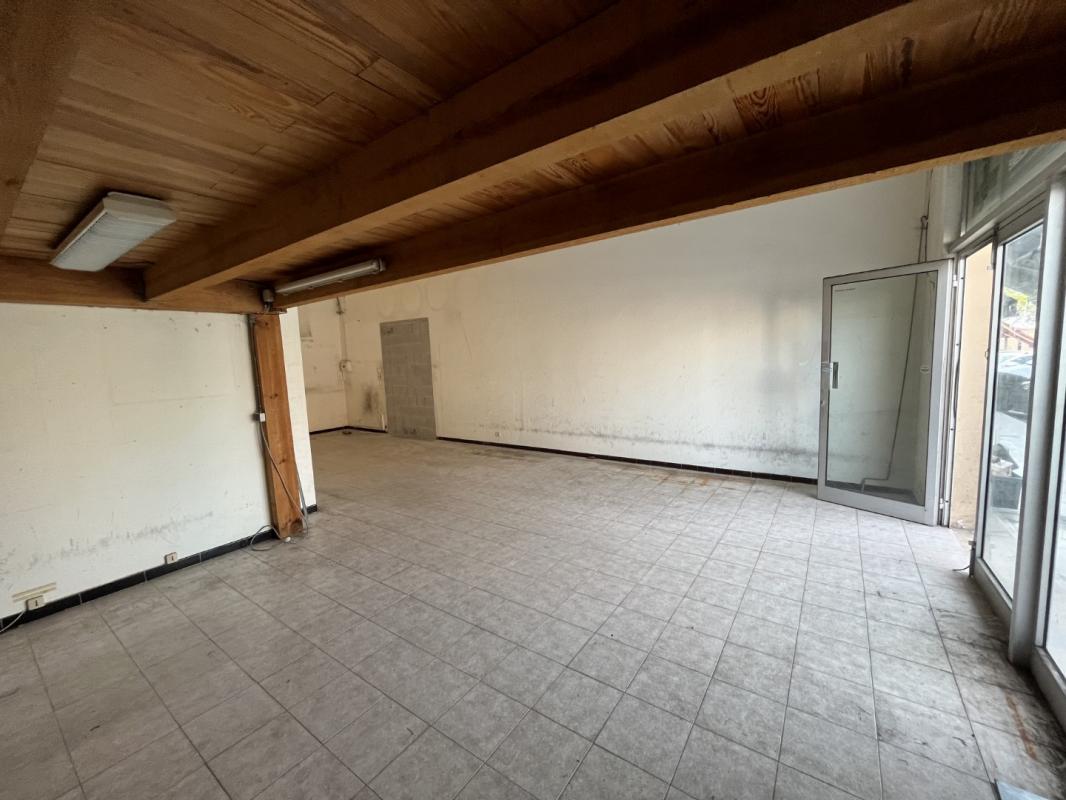 LOCAL COMMERCIAL RCE EUROPA AVE NOL FRANCHINI AJACCIO