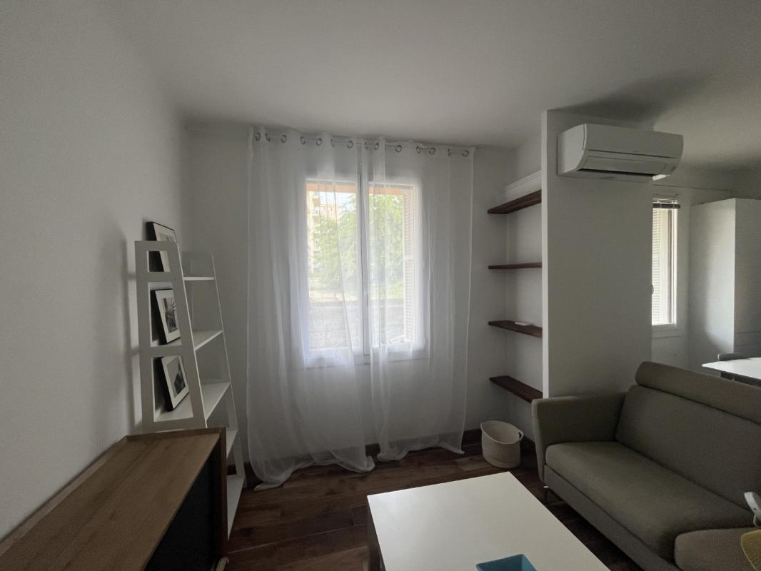 F2 MEUBLE IMMEUBLE BEAULIEU C AVE KENNEDY AJACCIO