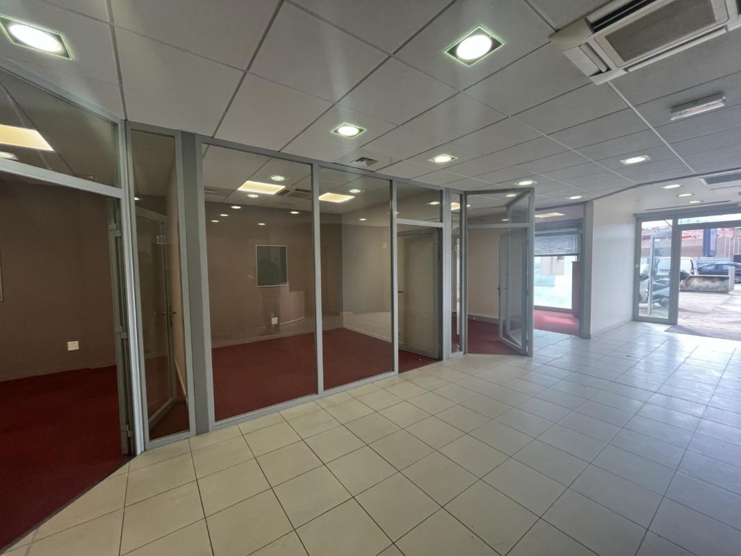 LOCAL COMMERCIAL LIEU DIT STAGNACCIU MEZZAVIA