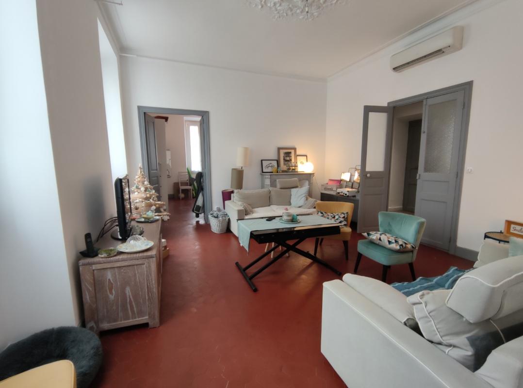 F7 8 RUE CAPITAINE LIVRELLI AJACCIO