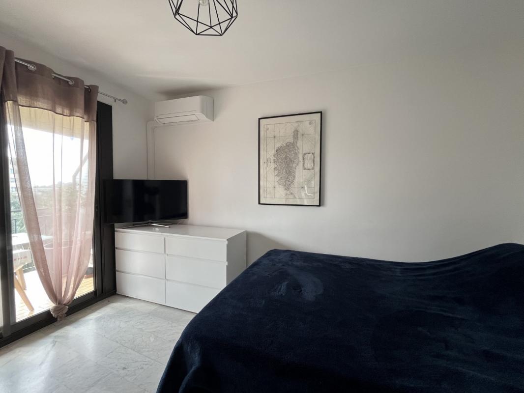 F1 MEUBLE RCE DES CIMES IMMEUBLE LE RENOSO ENTREE F AJACCIO