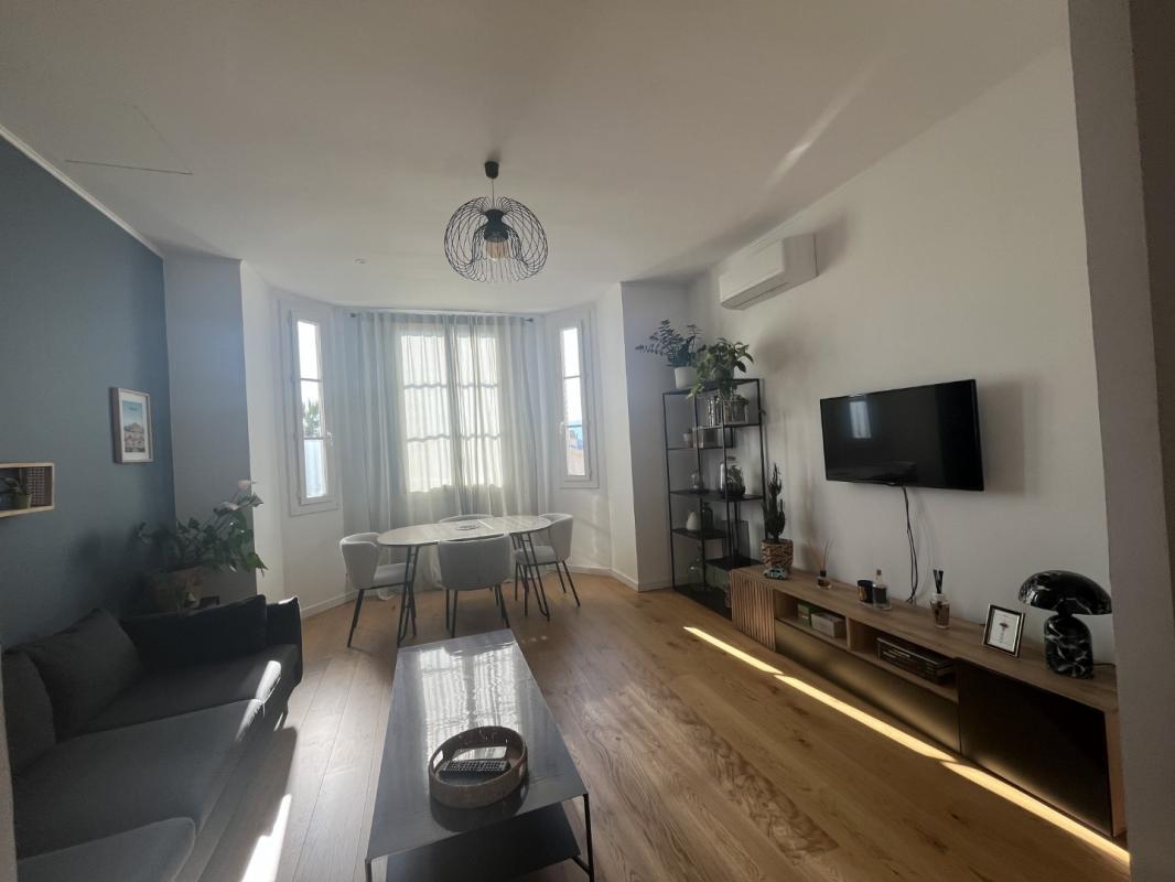 F3 MEUBLE 3 RUE PAUL COLONNA D'STRIA AJACCIO