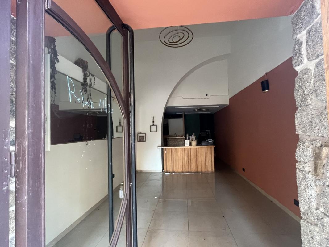 Local commercial 43 COURS NAPOLEON AJACCIO