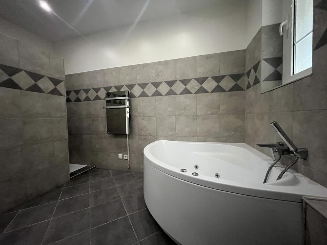 F3 2 RUE LORENZO VERO AJACCIO