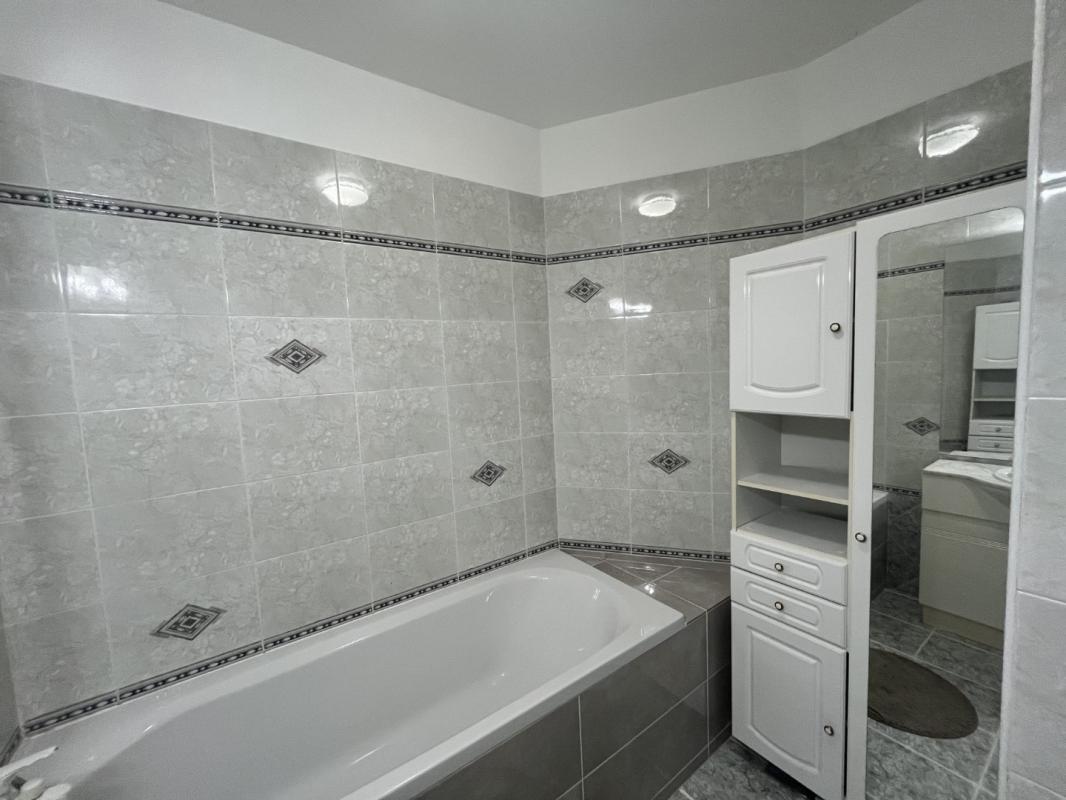 F1 MEUBLE RCE SAINTE CECILE CHEMIN DE BIANCARELLO AJACCIO
