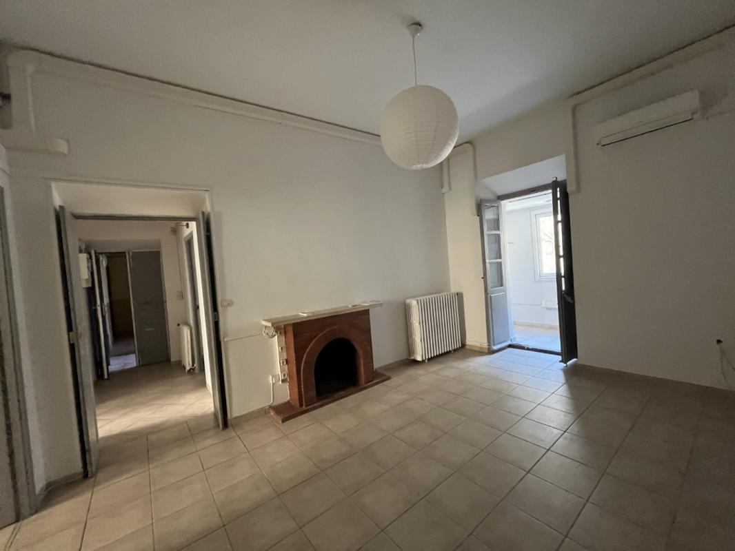 LOCAL PROFESSIONNEL 1 RUE GENERAL FIORELLA AJACCIO