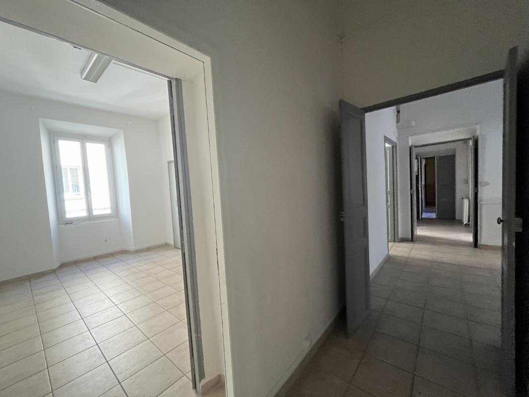 LOCAL PROFESSIONNEL 1 RUE GENERAL FIORELLA AJACCIO