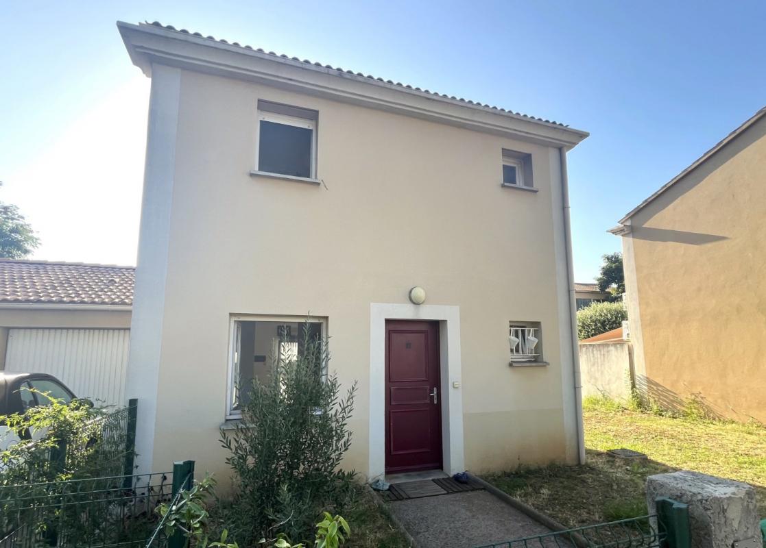 Maison 3 pièces avec jardin et garage