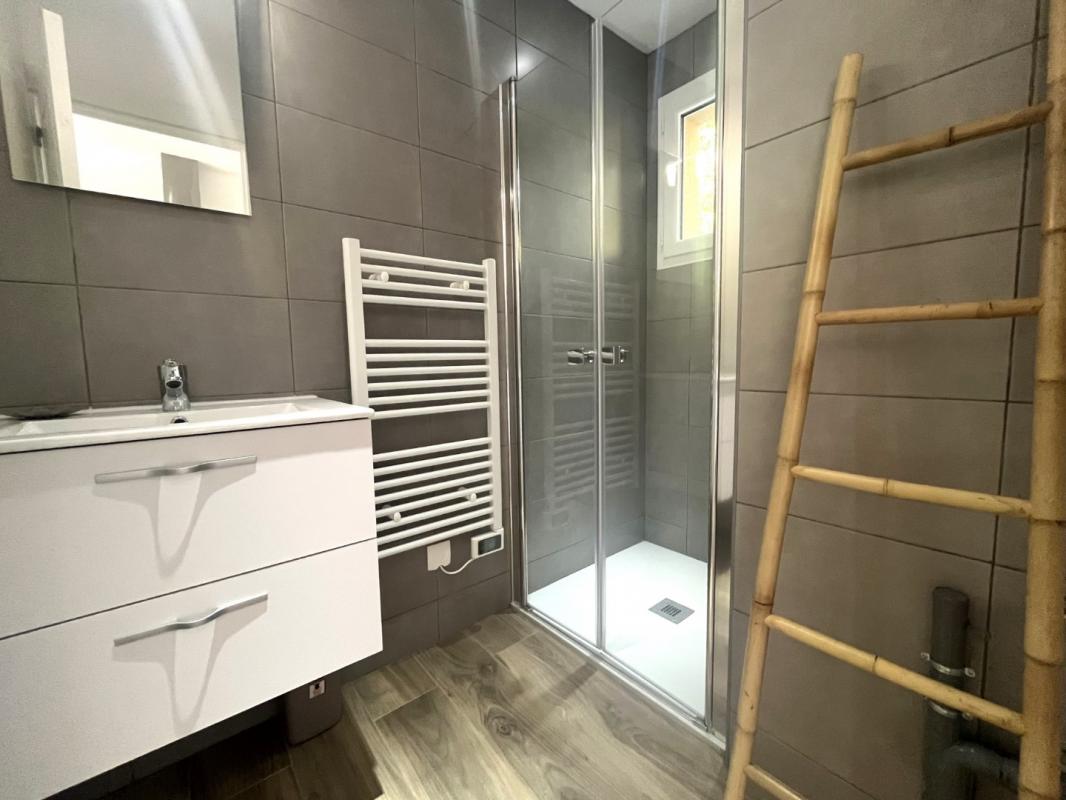 Appartement meublé 3 pièces avec grande terrasse
