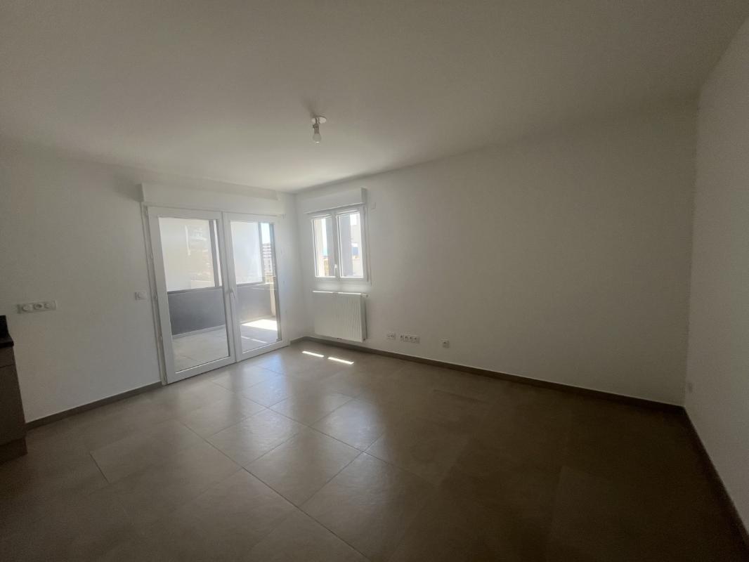 STUDIO CARRE DE BODICCIONE BT I AVE MARECHAL JUIN AJACCIO