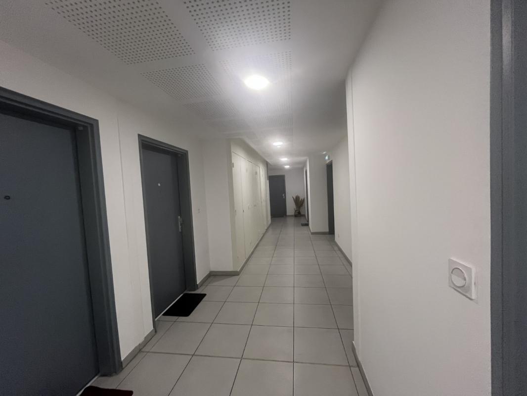 STUDIO CARRE DE BODICCIONE BT I AVE MARECHAL JUIN AJACCIO