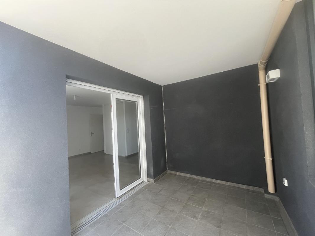 STUDIO CARRE DE BODICCIONE BT I AVE MARECHAL JUIN AJACCIO