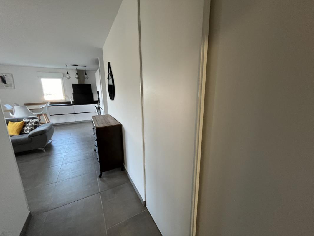 F3 MEUBLE RESIDENCE DU STILETTO BT G AJACCIO