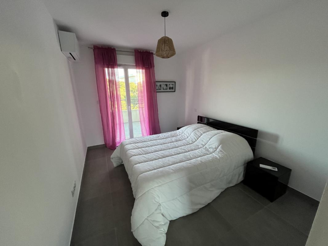 F3 MEUBLE RESIDENCE DU STILETTO BT G AJACCIO