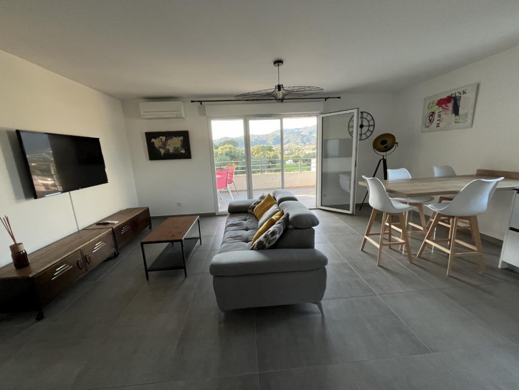 F3 MEUBLE RESIDENCE DU STILETTO BT G AJACCIO