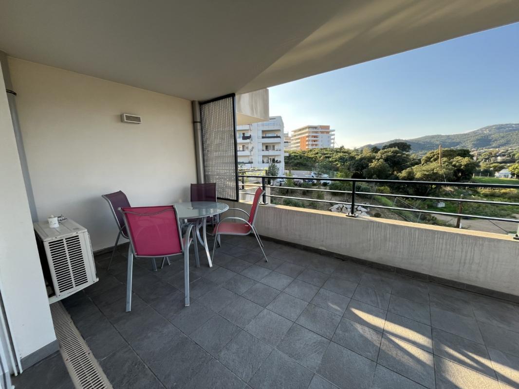 F3 MEUBLE RESIDENCE DU STILETTO BT G AJACCIO