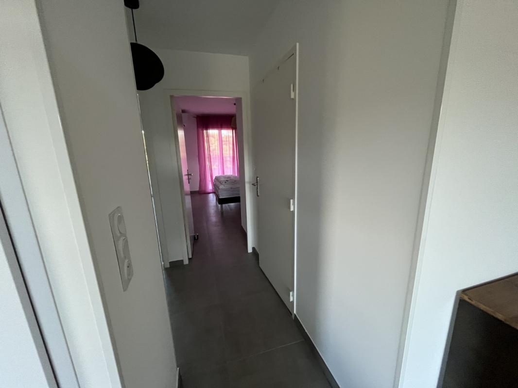 F3 MEUBLE RESIDENCE DU STILETTO BT G AJACCIO