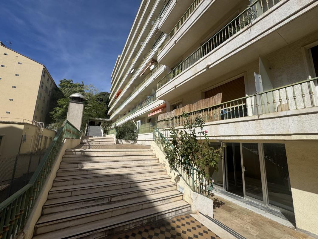 F2 19 COURS NAPOLEON BT B RESIDENCE BONAPARTE AJACCIO