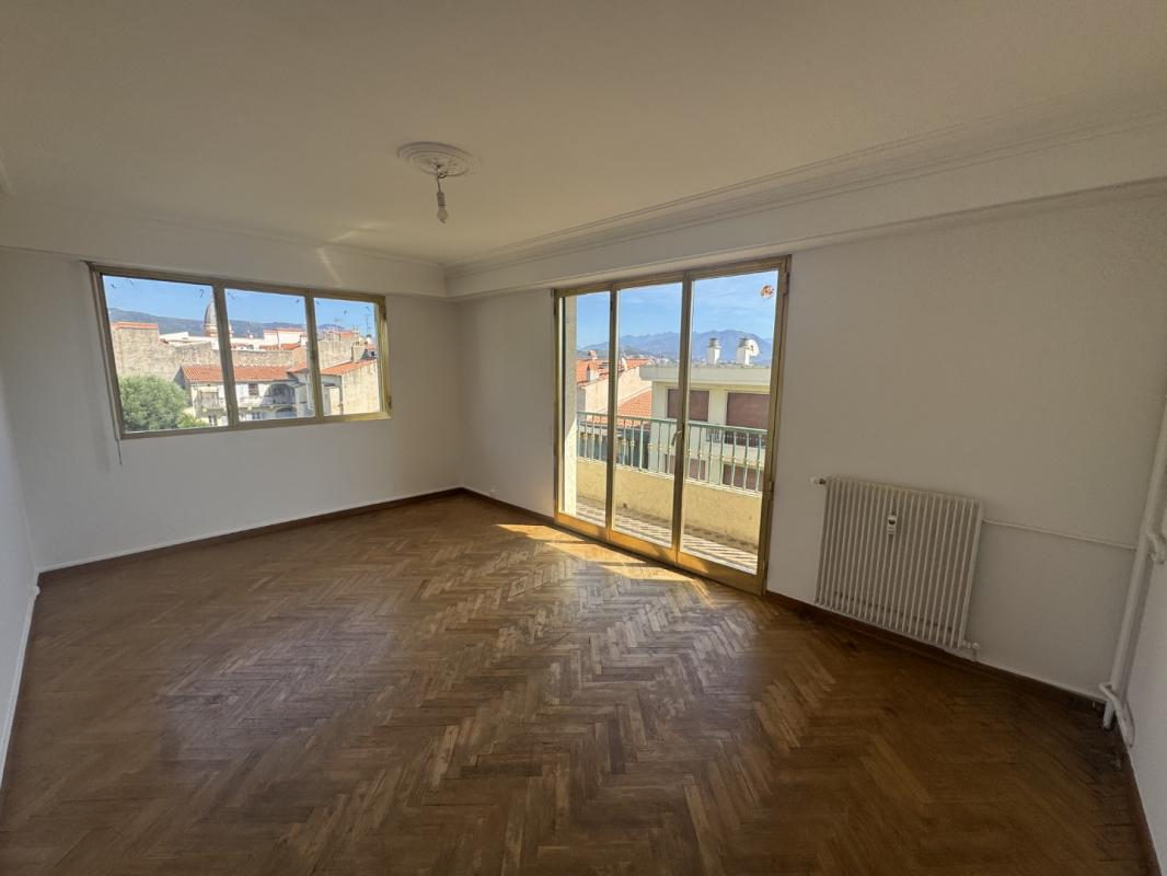 F2 19 COURS NAPOLEON BT B RESIDENCE BONAPARTE AJACCIO