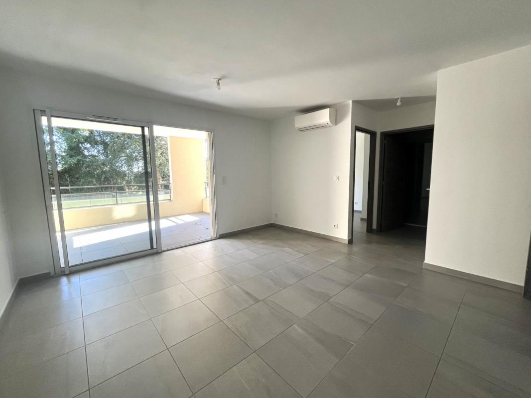 Appartement 2 pièces rez-de-chaussée