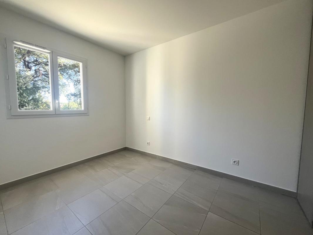 Appartement 2 pièces rez-de-chaussée