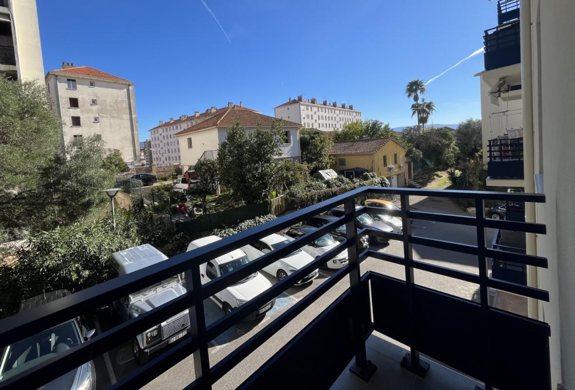 F3 MEUBLE RESIDENCE CALA DI SOLE C1 AJACCIO