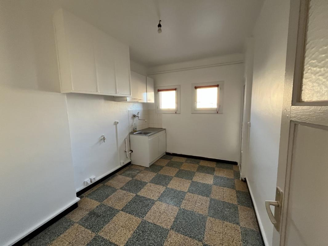 F3-1 RUE CITE DES CANNES