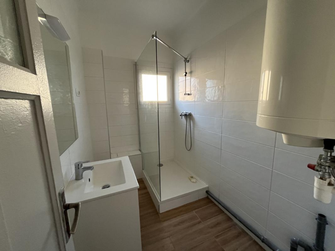 F3-1 RUE CITE DES CANNES