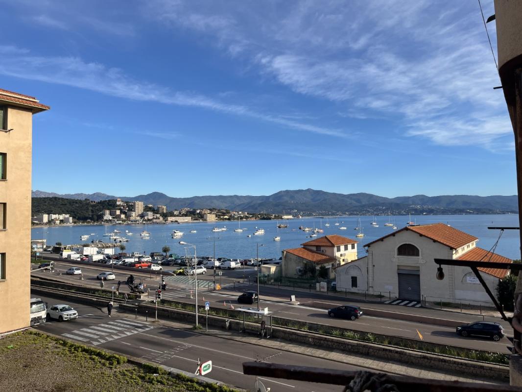 F3-1 RUE CITE DES CANNES