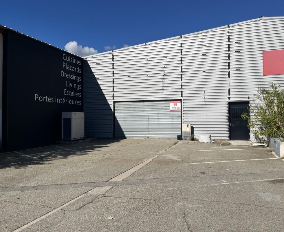 LOCAL COMMERCIAL LIEU DIT FARONE AFA