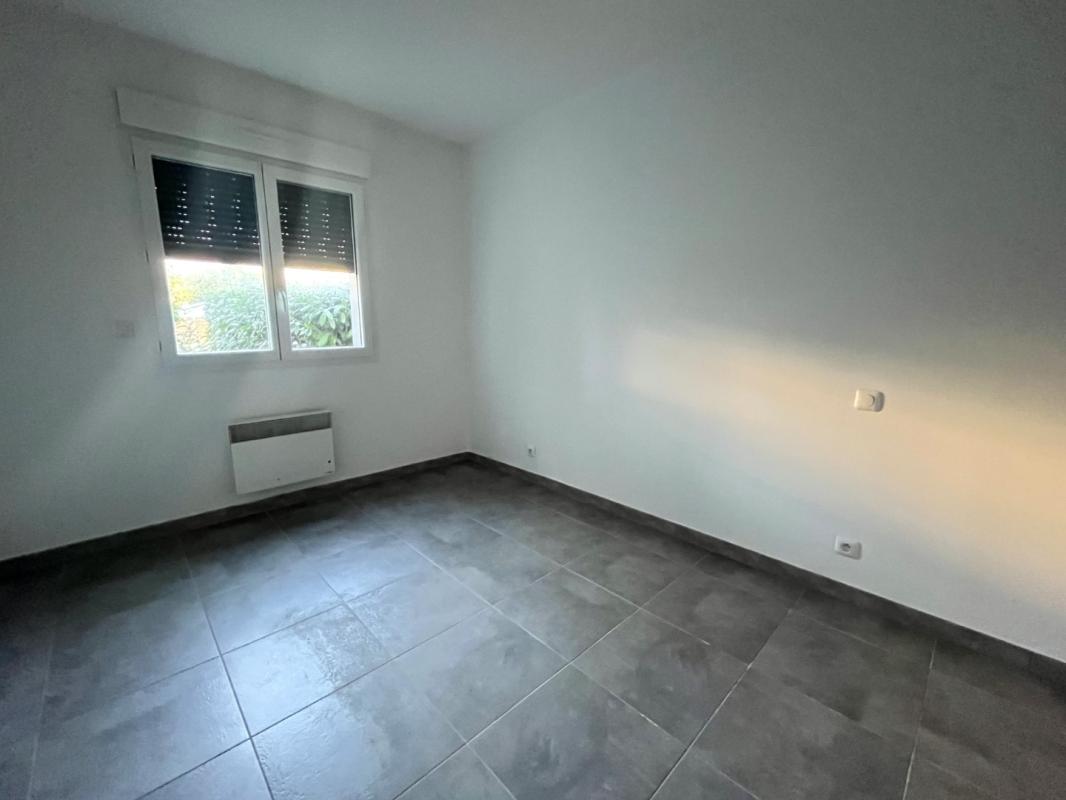 Grand appartement 3 pièces avec terrasse et jardin