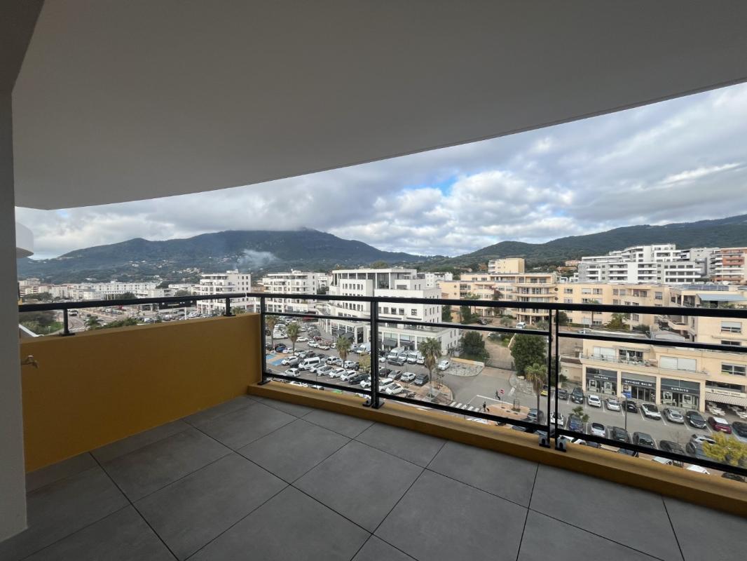 F4 TERRASSES DE BODICCIONE D2 BOULEVARD LOUIS CAMPI AJACCIO